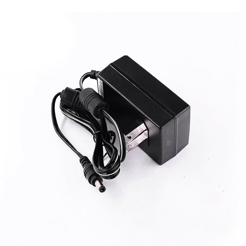 GST36U12-P1J MEANWELL 36W 12VDC 3A 115/230VAC AC-DC Betrouwbare Groene Industriële Adapter