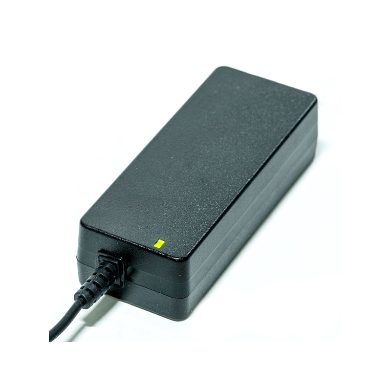 GST40A15-P1J MEANWELL 40W 15VDC 2,67A 115/230VAC AC-DC Betrouwbare Groene Industriële Adapter