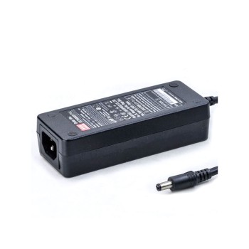 GST60A05-P1J MEANWELL 30W 5VDC 6A 115/230VAC AC-DC Betrouwbare Groene Industriële Adapter
