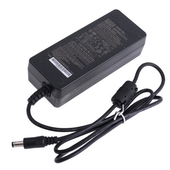 CN In de uitverkoop - GST60A12-P1J MEANWELL 60W 12VDC 5A 115/230VAC AC-DC Betrouwbare Groene Industriële Adapter